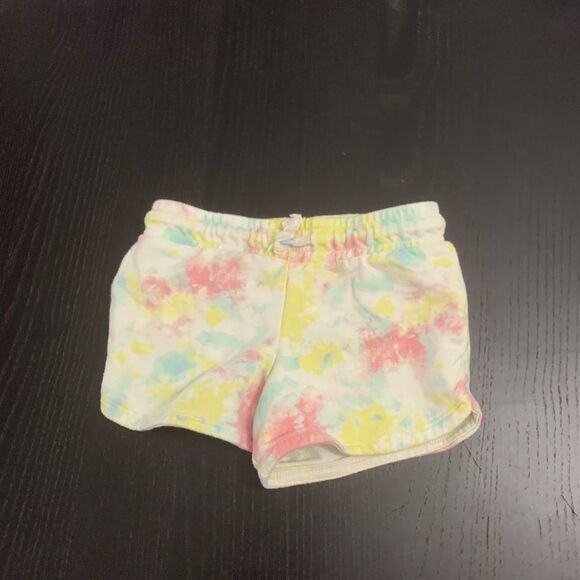 Tie Dye elastic waist shorts - Picture 2 of 3